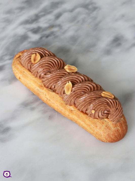 SNICKERS INSPIRED ÉCLAIR